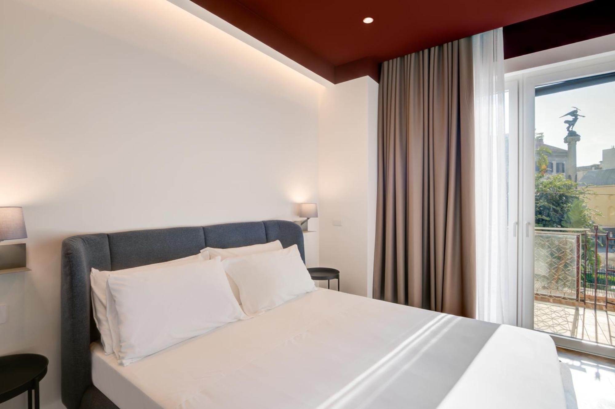 Well Suites - Piazza Dei Martiri Neapol Exteriér fotografie