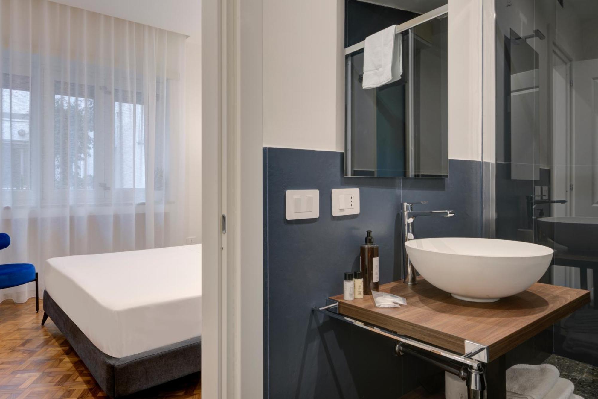 Well Suites - Piazza Dei Martiri Neapol Exteriér fotografie